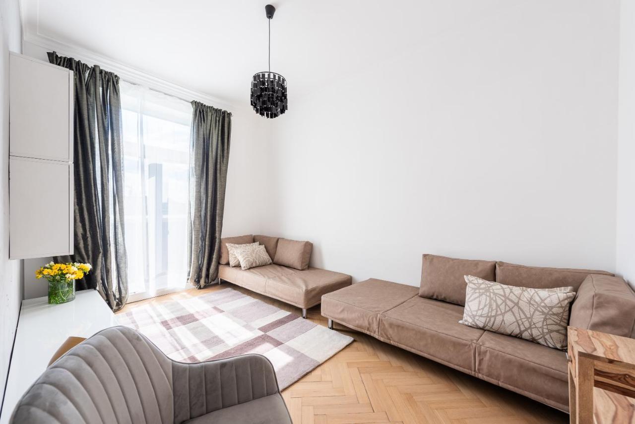 Luxury With A Balcony And A Terrace Daire Prag