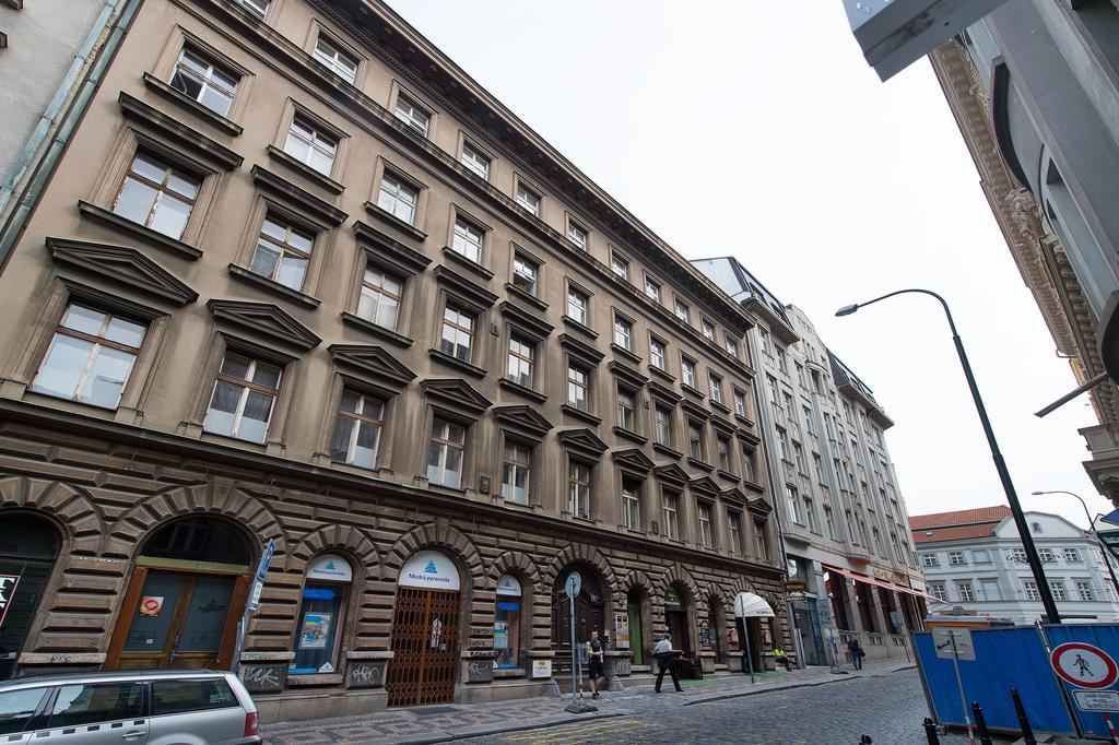 Luxury With A Balcony And A Terrace Daire Prag